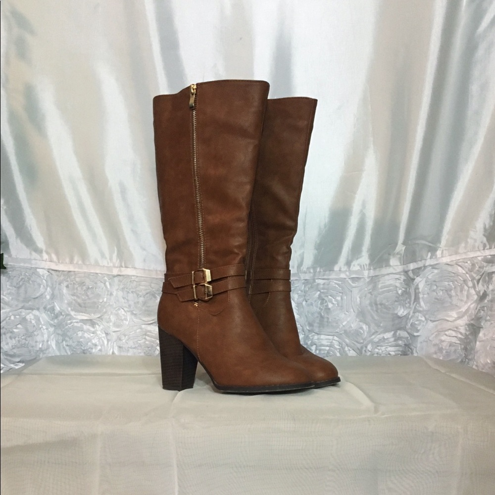 Brown Heeled Boots with Gold Zipper